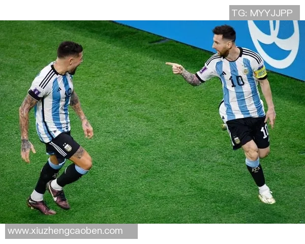 只用右脚踢球的传奇足球明星们的精彩瞬间与成就回顾